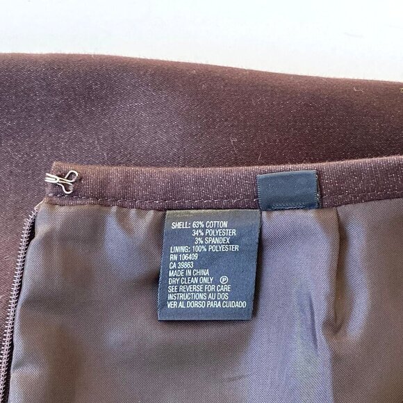Tahari Brown Pencil Skirt w/ Pleated Hem Size 4 - Picture 6 of 8